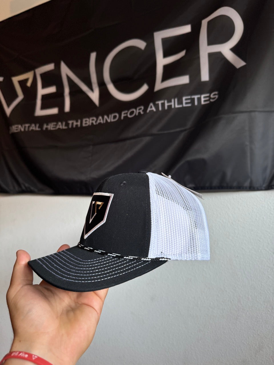 Vencer Rope Trucker Cap