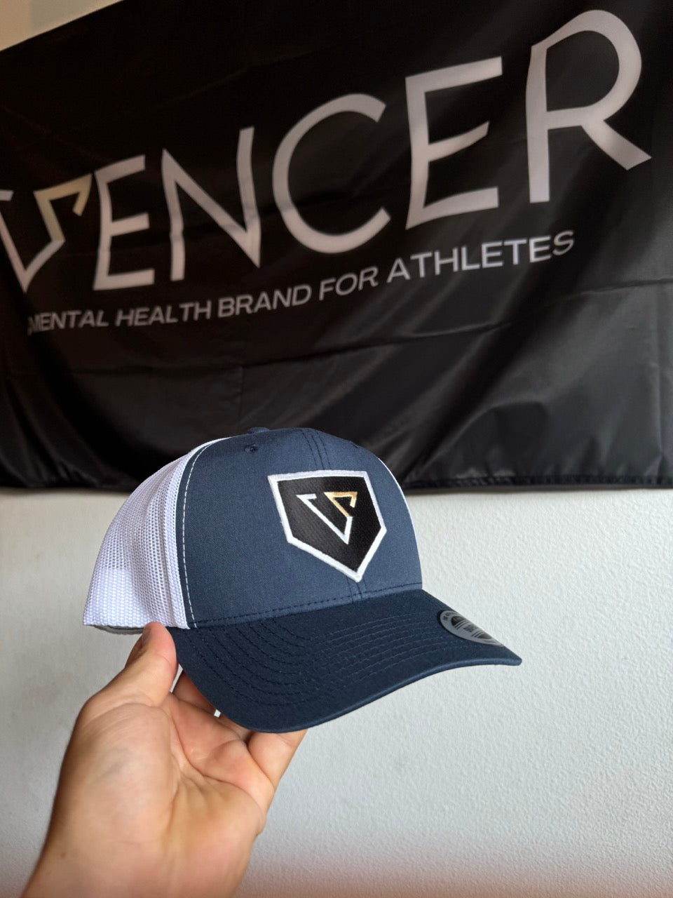 Vencer Retro Trucker Cap - 6 Panel